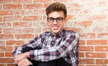 Comment faire plus jeune que son âge naturellement ?